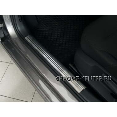 Накладки на внутренние пороги (2 шт) VW GOLF 7 (2012-) бренд – Avisa главное фото